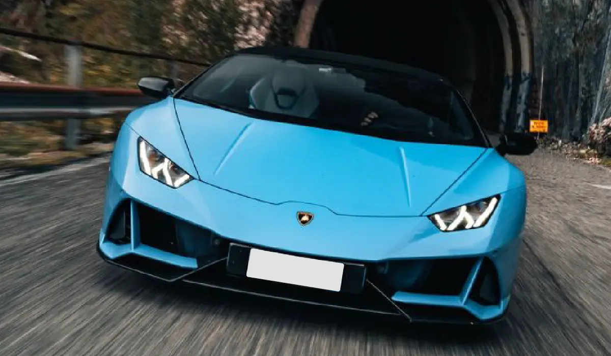 Lamborghini - Huracan Evo Spyder - Convertible Car Rentals - Preowned Convertible Car - Exclusive Concierge Club.webp